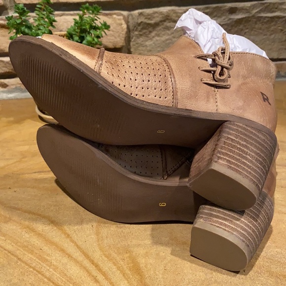 NWT’s Roan Booties! - Picture 5 of 9